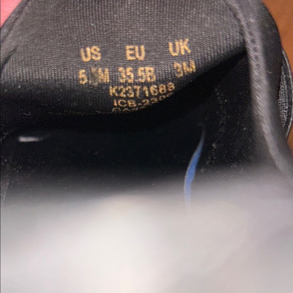 DKNY Black and White Slip-On Shoes - Picture 5 of 10